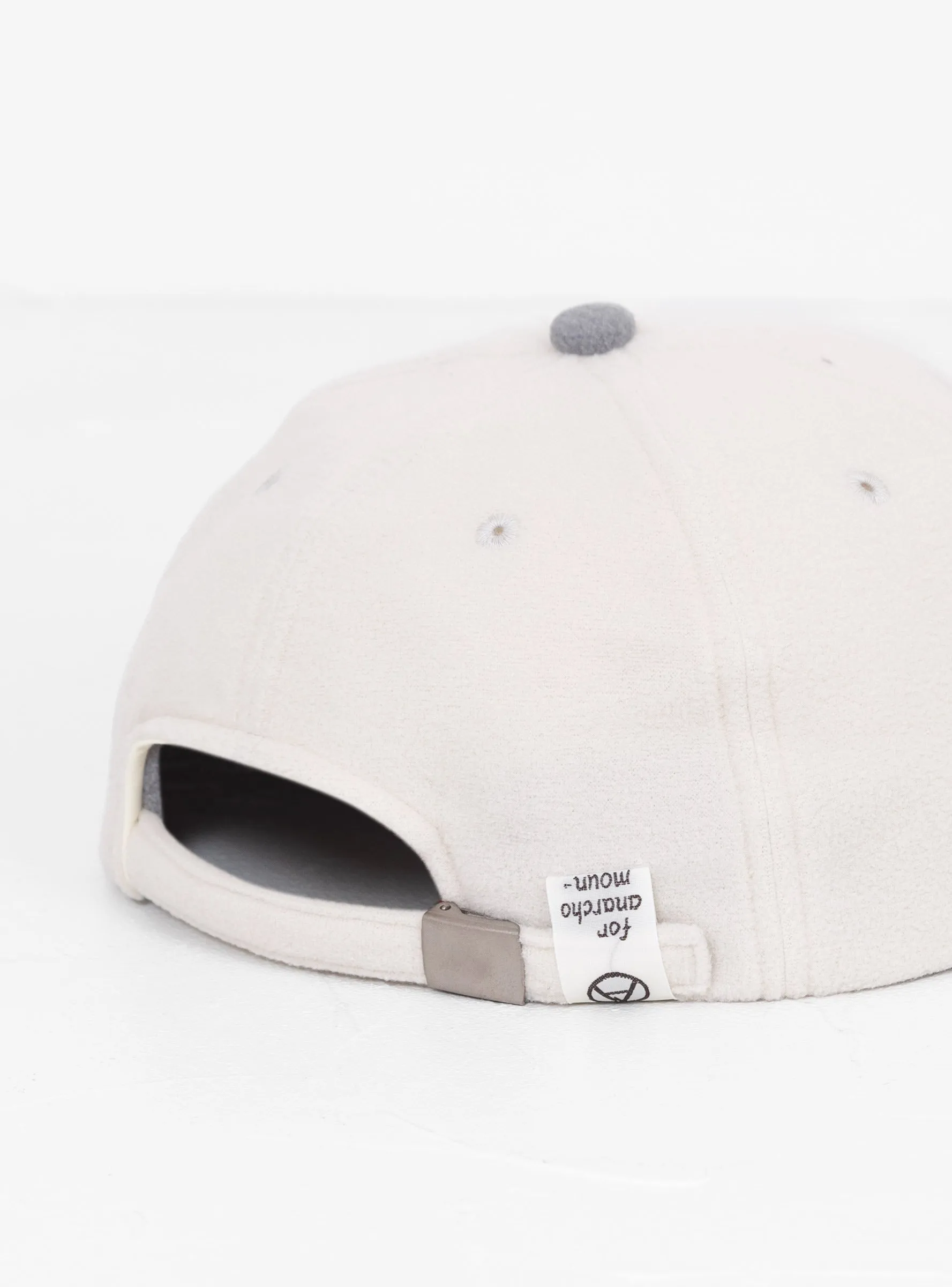 Alter Cap White