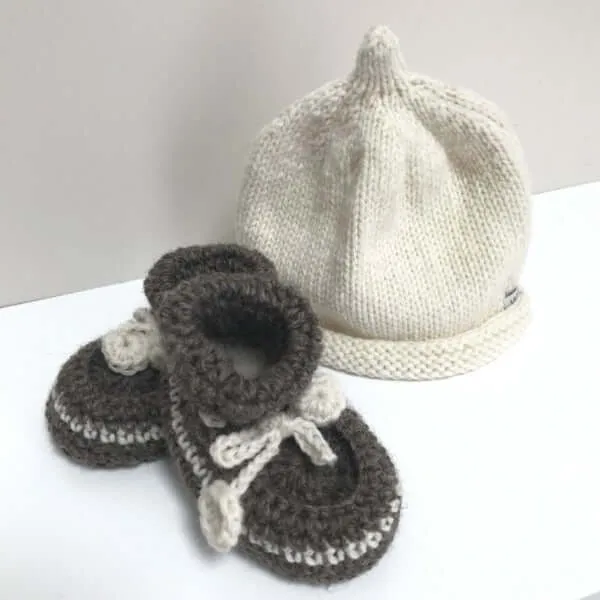 Crochet Booties & Beanie Set