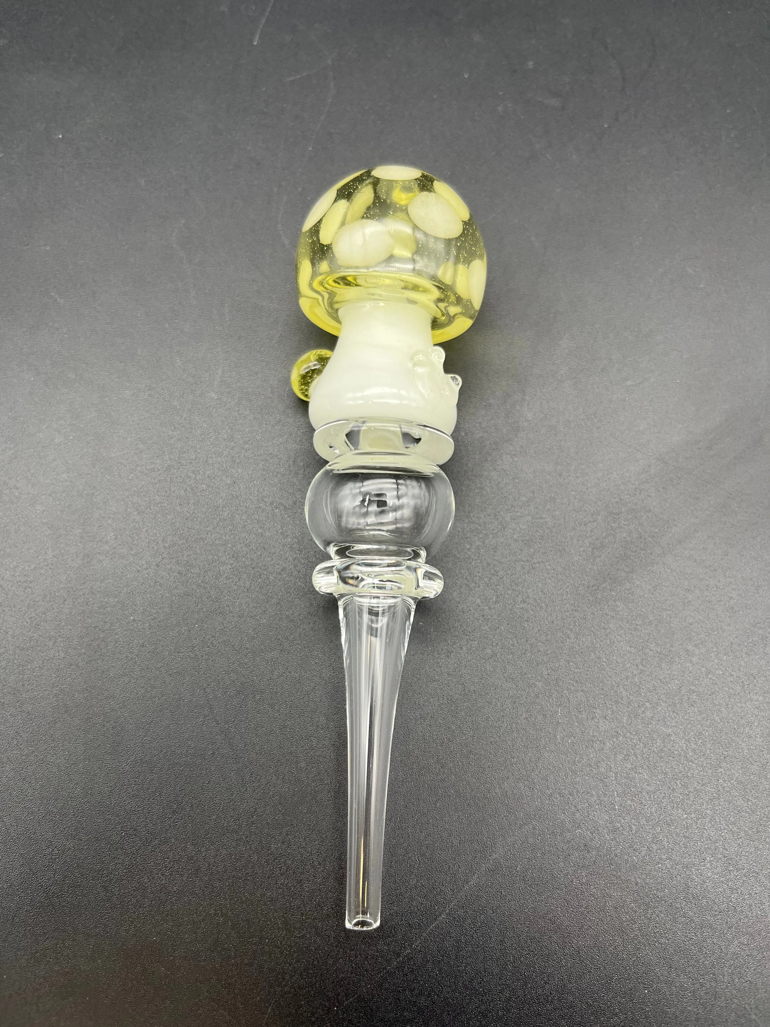 Empire Glassworks Honey Straw - Shroom UV