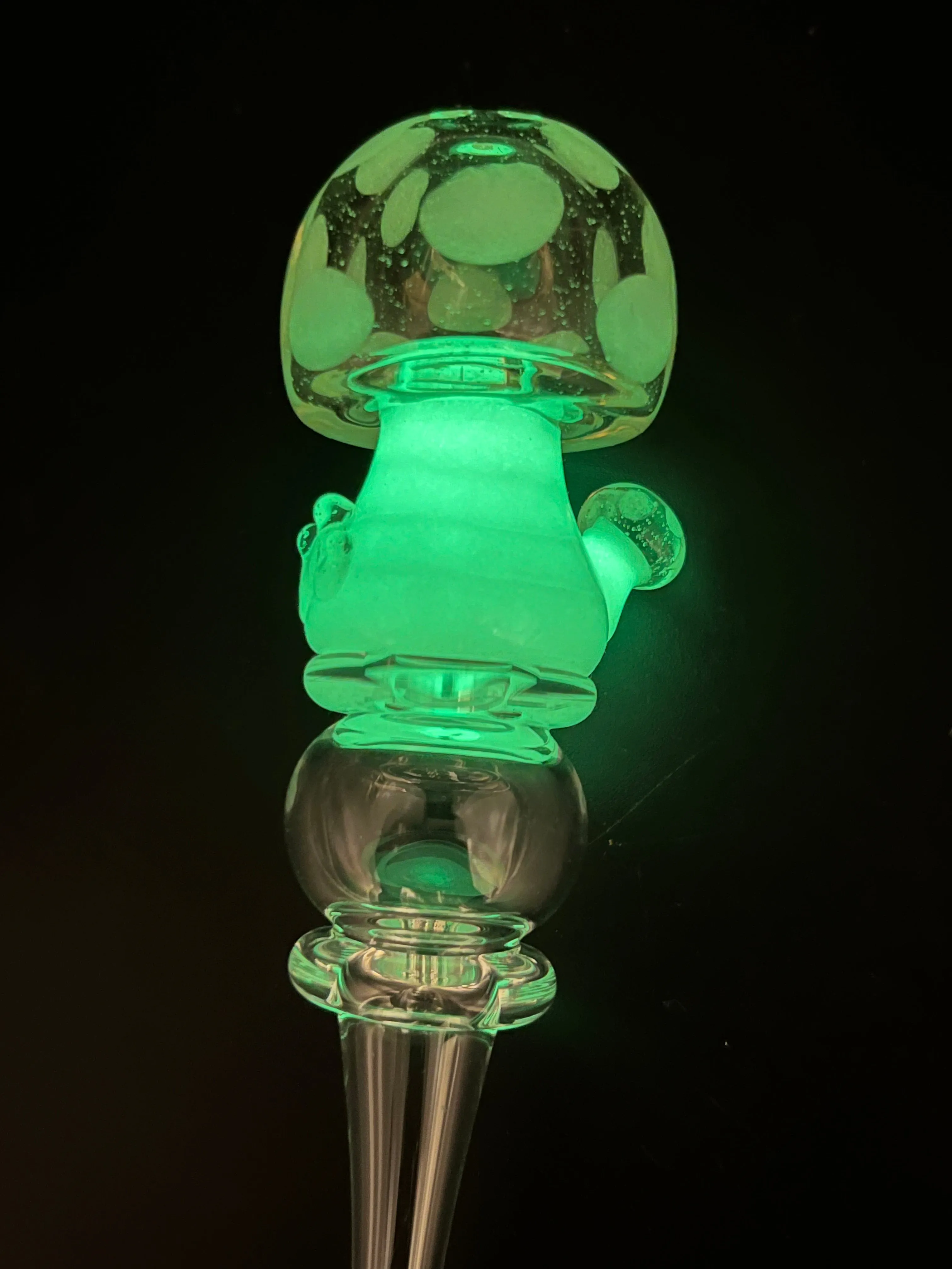 Empire Glassworks Honey Straw - Shroom UV