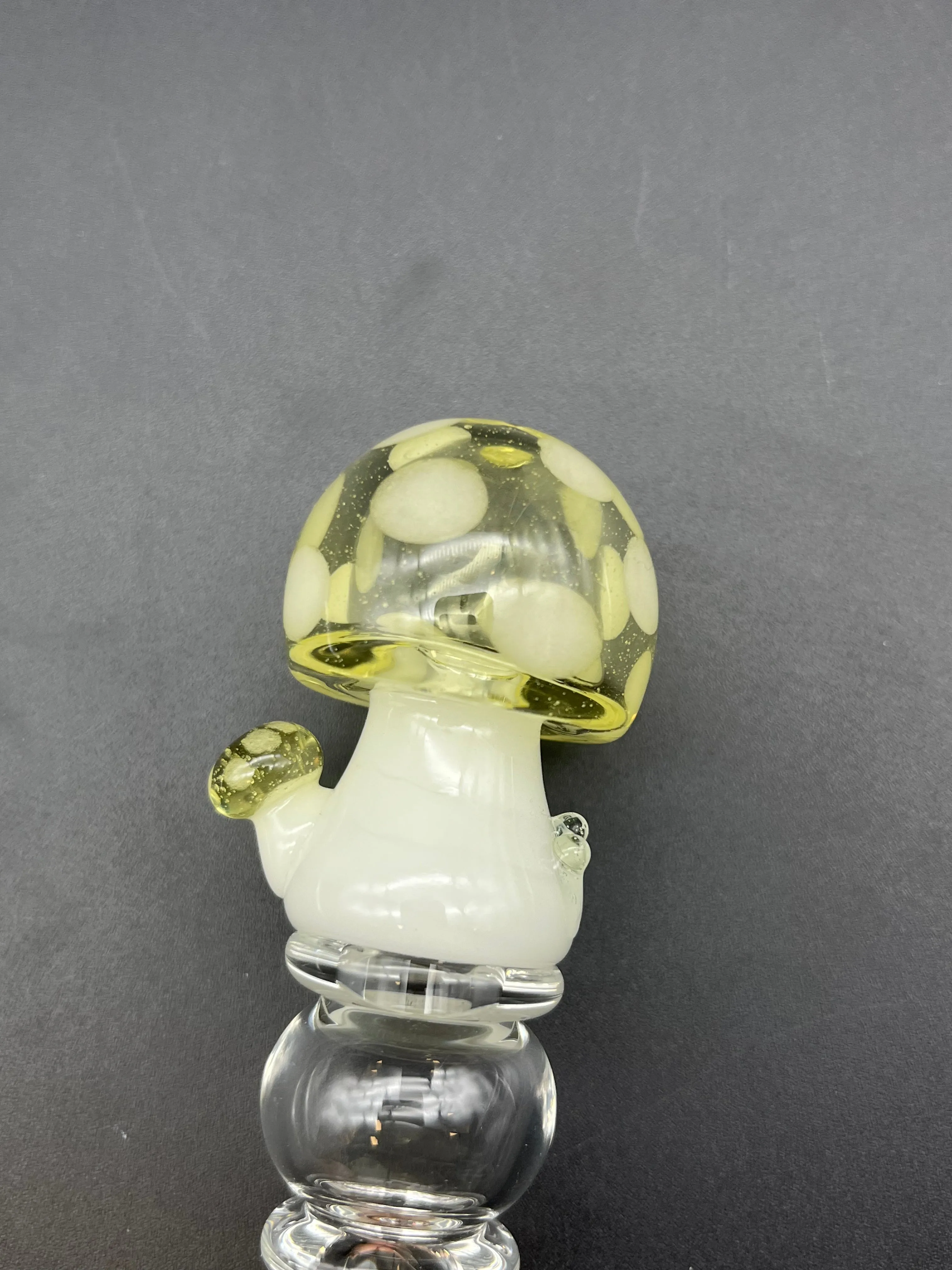 Empire Glassworks Honey Straw - Shroom UV