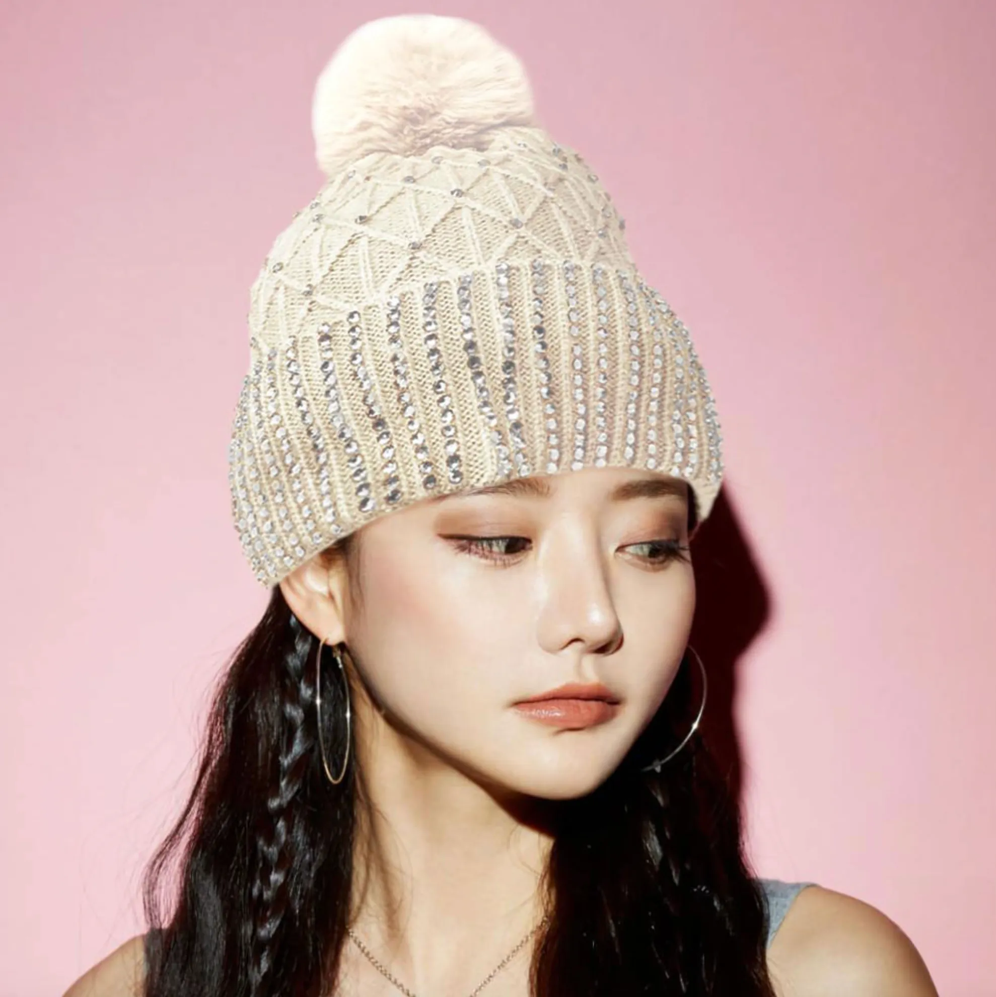 Fleece Lining Rhinestone Embellished Pom Pom Beanie Hat (4 colors)