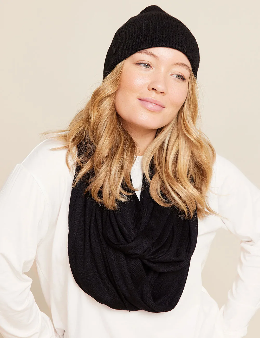 Ribbed Knit Beanie - Black