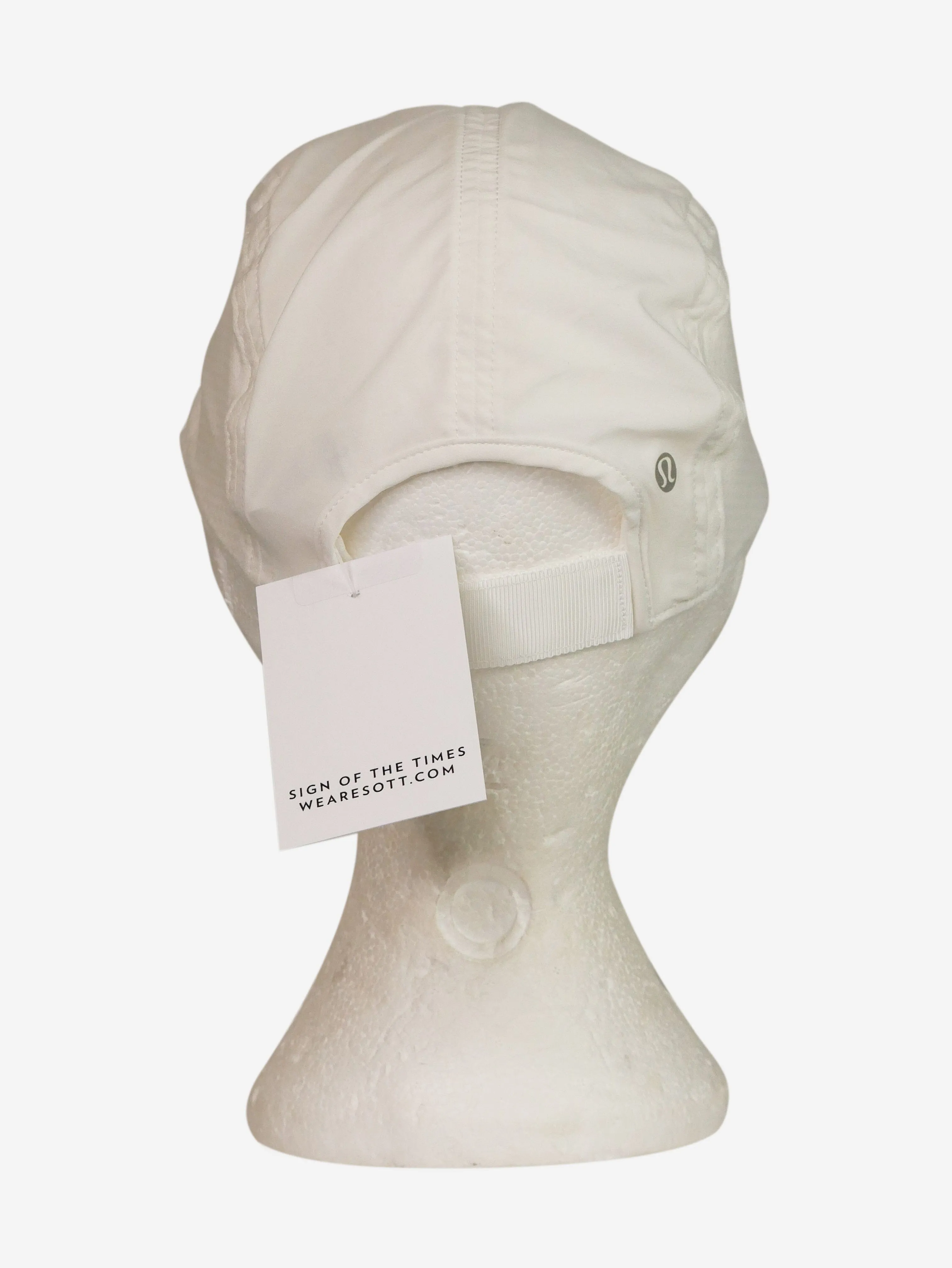 White adjustable cap