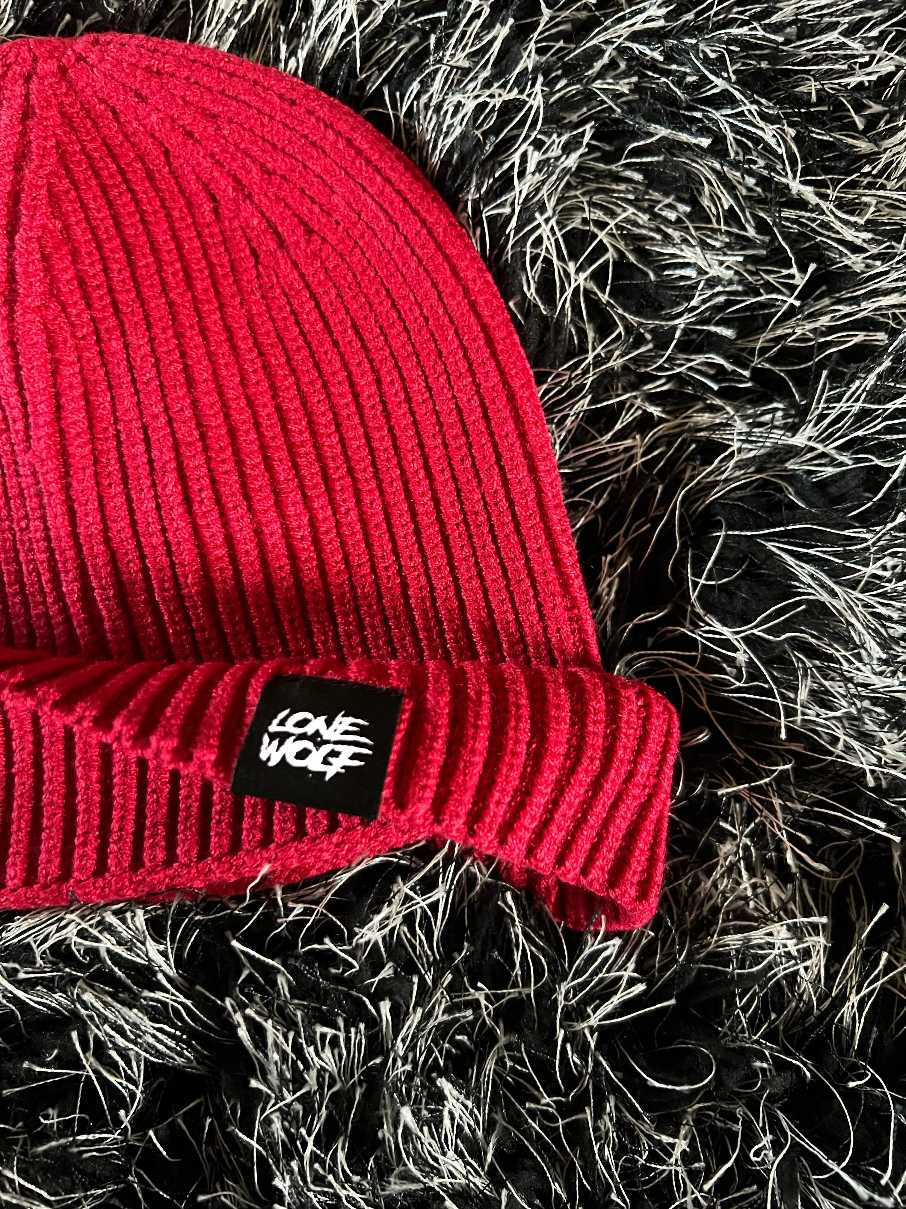 WOLF RED SKIPPER BEANIE